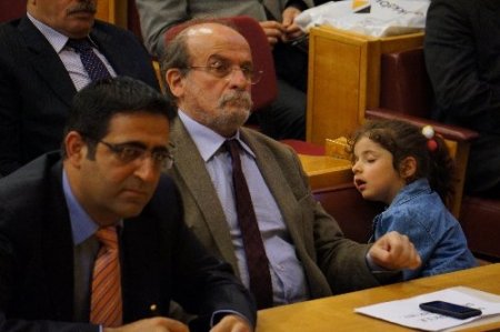 Minik Berfin, BDP Meclis Grubu'nda uyudu