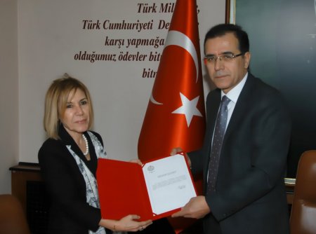 Minik Kalplerle El Ele Derneği’nden çocuk evlerine destek