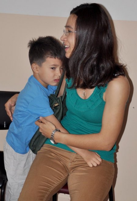 Minik öğrenciler okula alışmakta zorlandı