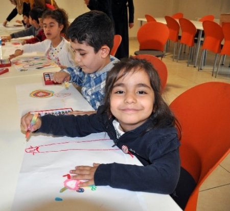 Minik öğrenciler resim yarışmasına katıldı