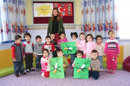 Minik öğrencilerden sigaraya karşı anlamlı çalışma