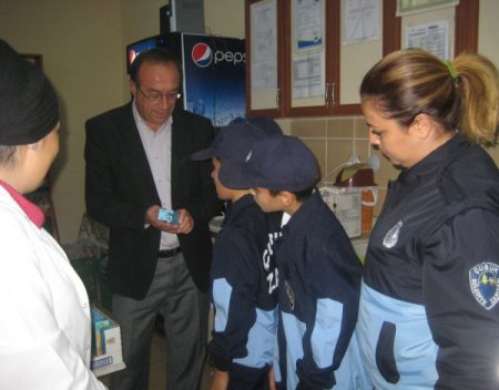 Minik zabıtalar okul kantinlerini denetledi