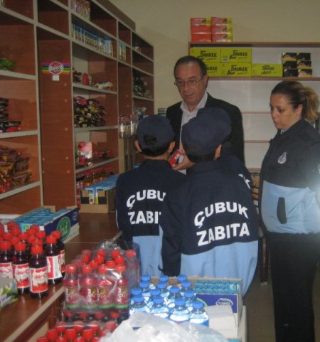 Minik zabıtalar okul kantinlerini denetledi