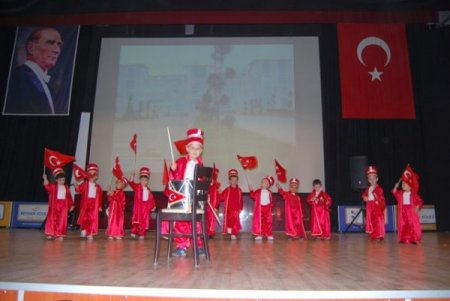 Minikler, Hünerleriyle İzleyenlerin Beğenisini Kazandı