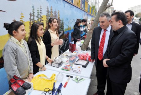 Minikler, kermes paraları ile Somali’de su kuyusu açtracak