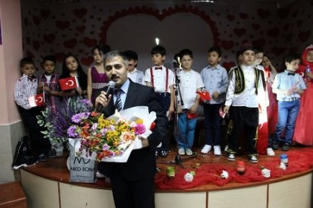 Minikler, şiir gecesinde buluştu