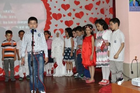 Minikler, şiir gecesinde buluştu