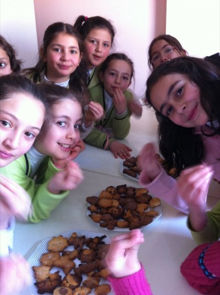 Minikler, Ustalardan Kurabiye Yapmayı Öğrendi