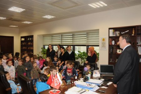 Miniklerden Başkan Kurtulan’a ziyaret