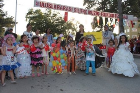 Miniklerden ‘doğaya sahip çık’ defilesi