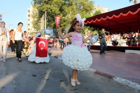 Miniklerden ‘doğaya sahip çık’ defilesi