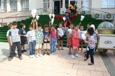 Miniklere pamuk şekerli oryantasyon programı