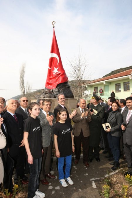 Mirzaoba Şehitlik Anıtı Açıldı