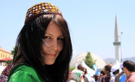 Misafir üniversite öğrencileri, Samsunlulara kültürlerini tanıttı