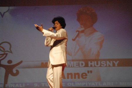 Mısır, Türkçe Şarkılar Ve Tennure İle Coştu