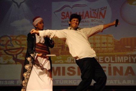 Mısır, Türkçe Şarkılar Ve Tennure İle Coştu