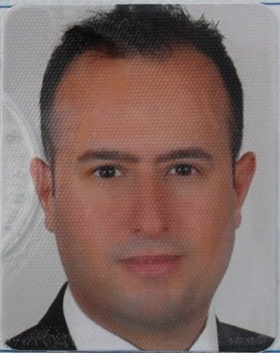 Mısır yüklü TIR'ın altında kalan otomobilin sürücüsü hayatını kaybetti