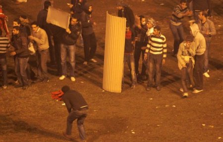 Mısır'da Göstericiler Sokağa Çıkma Yasağını Dinelemedi