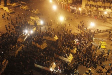 Mısır'da Göstericiler Sokağa Çıkma Yasağını Dinelemedi