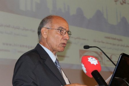 Mısırlılar, üç farklı kentte ‘hizmet’ için salonlara koştu