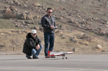 Model uçak tutkunları Keçiören'de yarıştı