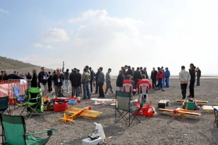 Model uçak tutkunları Keçiören'de yarıştı