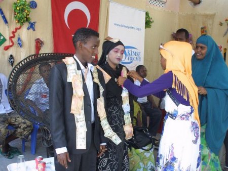 Mogadişu’da Türk Usulü Zılgıtlı Düğün