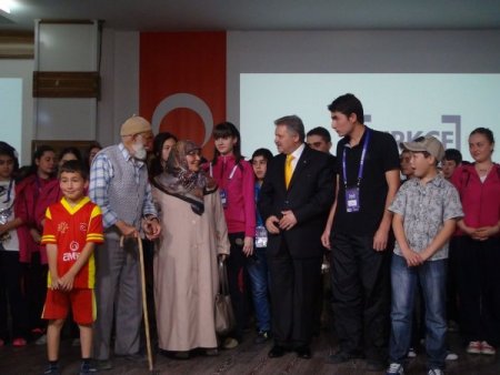 Moğolistan’daki Torunlarının Öğrencisini Karaman’da Ziyaret Ettiler