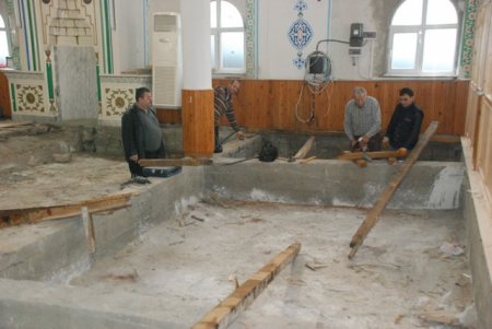 Mollabey Camii'nde tadilat çalışmaları devam ediyor