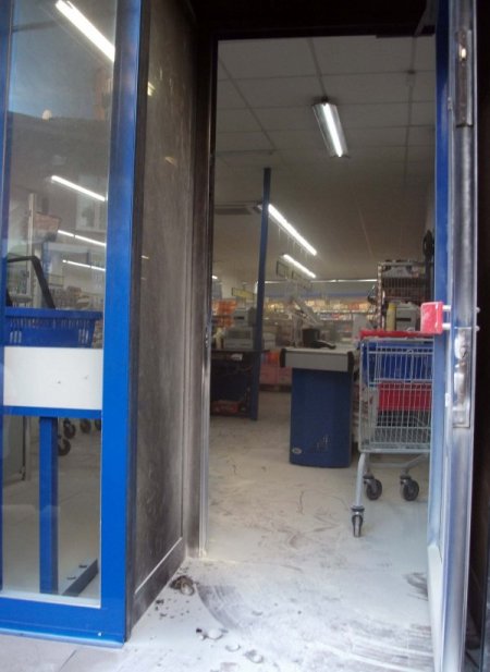 Molotoflu Saldırıda Faciayı Market Çalışanları Önledi