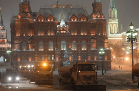 Moskova yüz yılın en karlı kışını yaşıyor