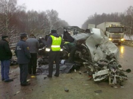 Moskova'da Feci Kaza: 8 Ölü, 2 Yaralı