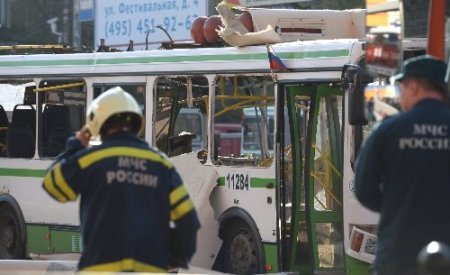 Moskova’da otobüs patladı, 2 yaralı