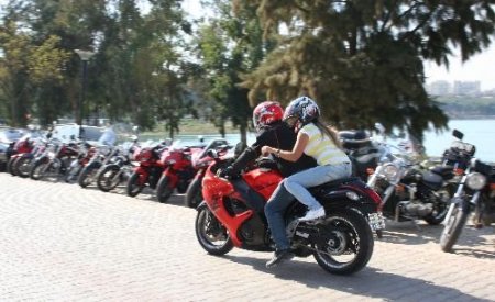 Motosiklet Tutkunları Adana'da Buluştu
