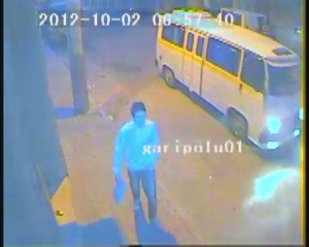 Motosiklet ve ayakkabı hırsızları güvenlik kamerasına yakalandı