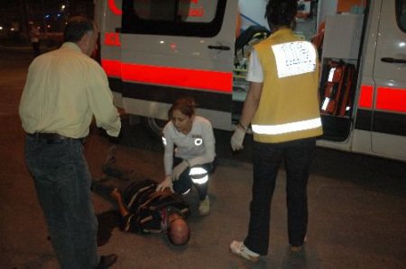 Motosikletin Çarptığı Yaya Ağır Yaralandı