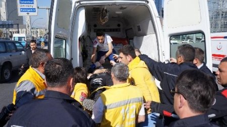 Motosikletli Yunuslar kaza yaptı: 1'i ağır 2 yaralı (Özel)