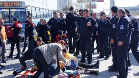 Motosikletli Yunuslar kaza yaptı: 1'i ağır 2 yaralı (Özel)