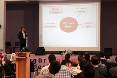 MŞÜ öğrencilerine 'etkili öğretmenlik' semineri verildi