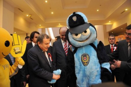 Muammer Güler: Yaşanan süreçte hukuk askıya alınmamıştır