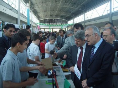Mucit Öğrenciler, Deniz Dalgalarından Elektrik Üretti