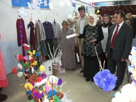 Mudanya HEM yıl sonu sergilerine başladı