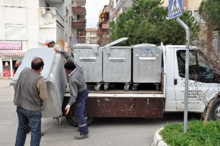 Mudanya’da çöp konteynerleri yenileniyor