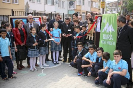 Mudanya'da ‘griye Veda, Renklere Merhaba’ Sergisi