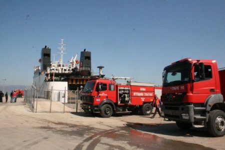 Mudanya'daki Gemi Yangını Korkuttu