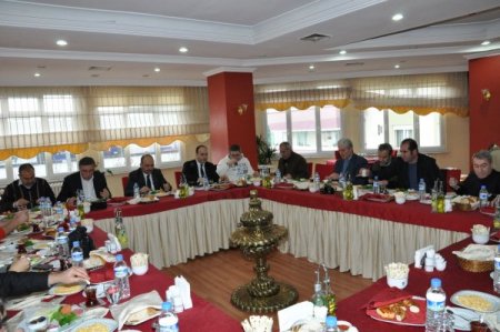 Müdür Karataş: Büroda çalışanları sokağa aldık, öncelikle polislik yapacağız