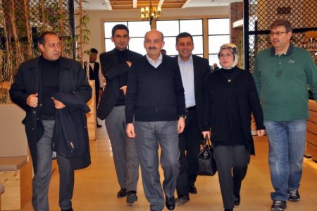 Müezzinoğlu: Bütün ilaçlarla ilgili takip sistemimiz var