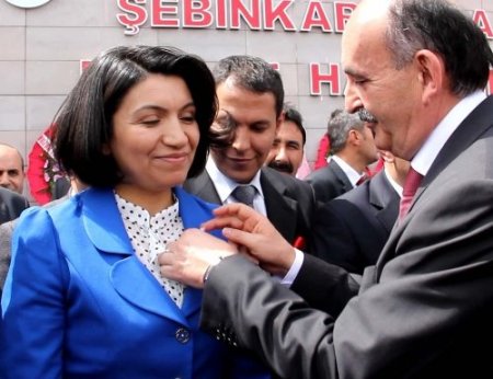 Müezzinoğlu: Doktor eksikliğiniz giderilmesi için elimizden geleni yapıyoruz