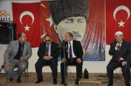 Müftü Çanakkale Kahramanları İçin Yazılmış Türküleri Söyledi