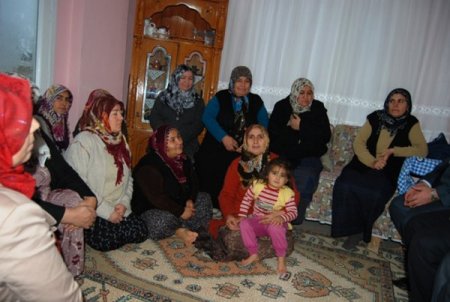 Müftülük, aynı apartmanda 5 yıl küs yaşayan iki aileyi barıştırdı